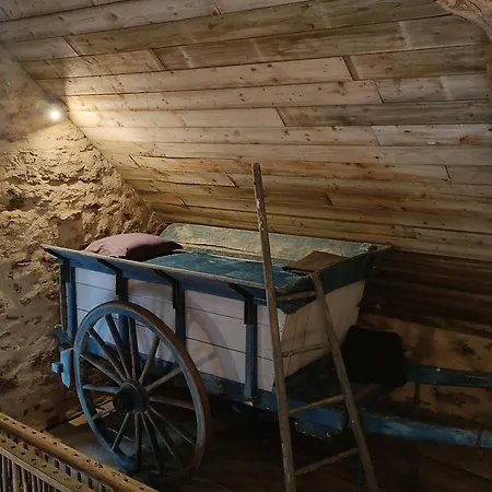 Le Pigeonnier * Martel